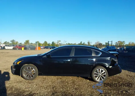 2013 Nissan Altima 2.5 S z USA, uszkodzony, nr VIN 1N4AL3AP2DC121048